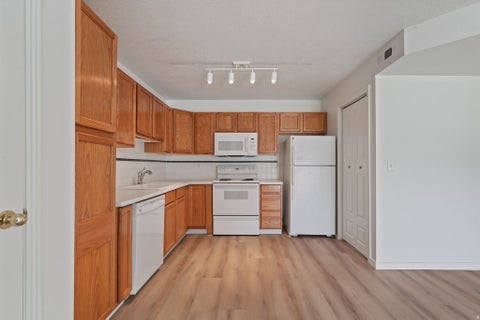 Condo For Sale - 8057 W Copperfield Pl #22<br/> Salt Lake County, Magna, UT 84044