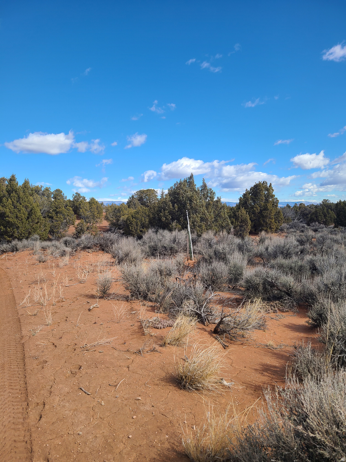 SUNDANCE WEST - Land