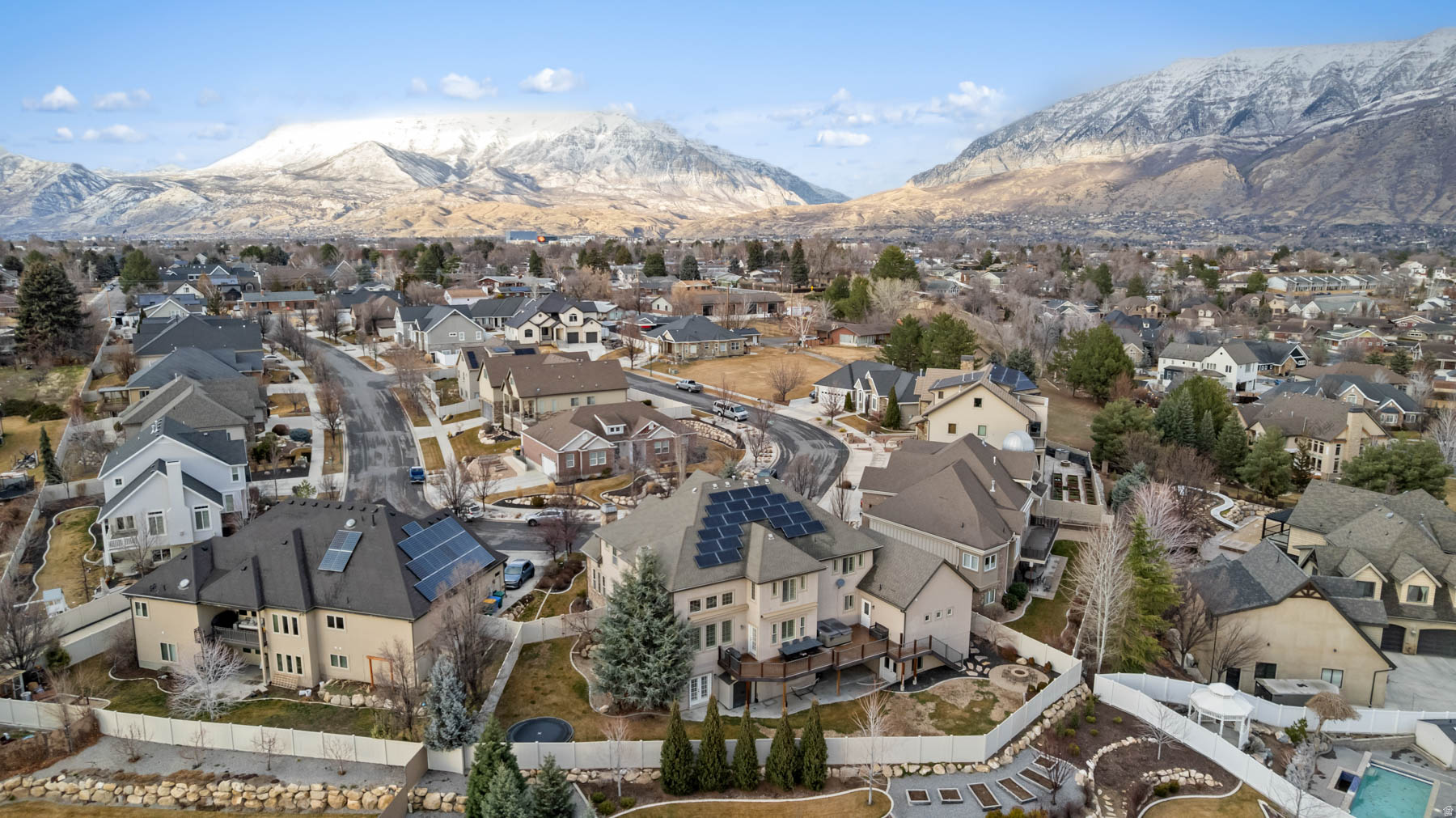 THE CLIFFS - Residential