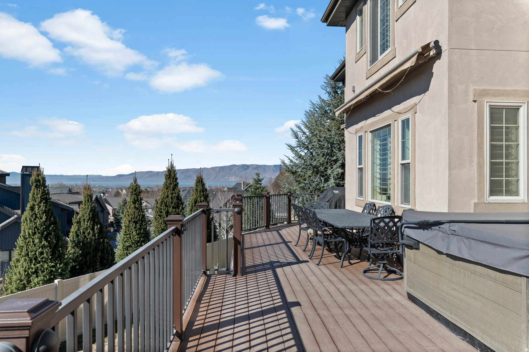 THE CLIFFS - Residential