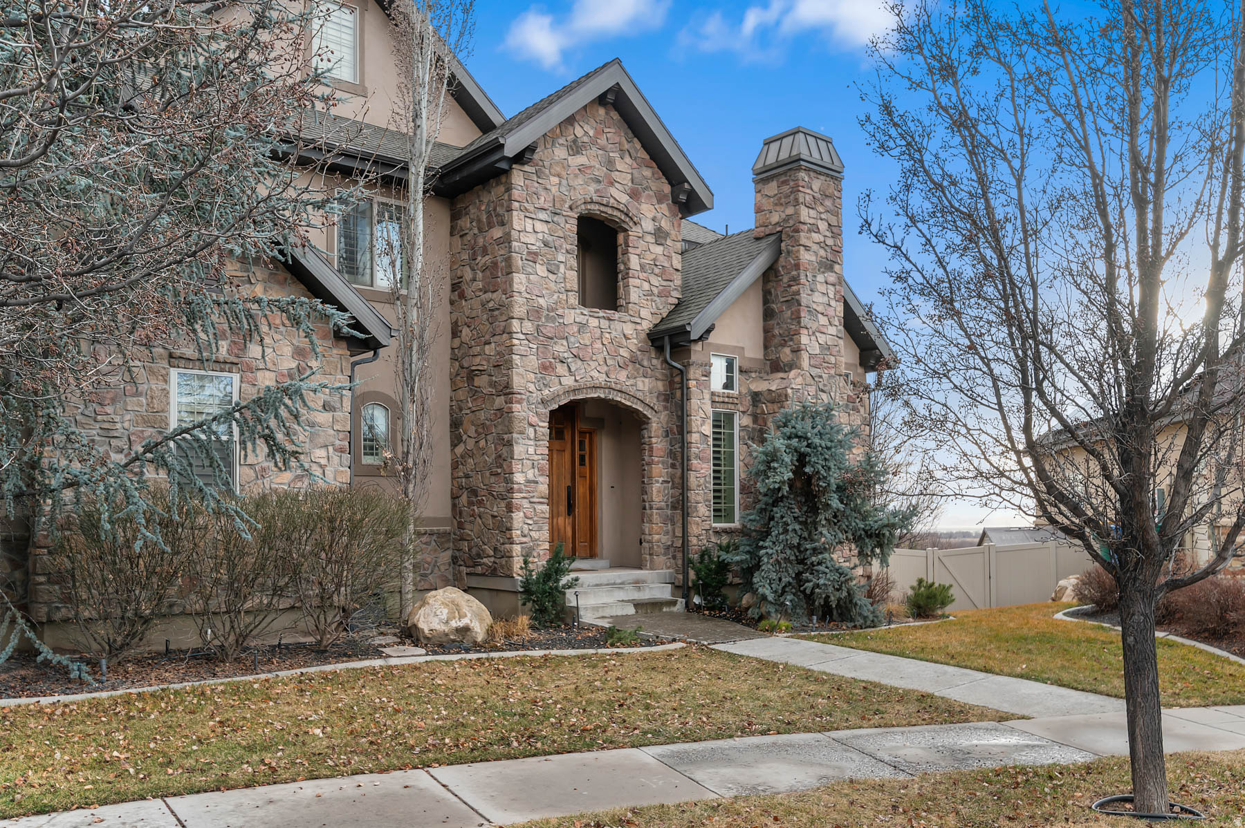 THE CLIFFS - Residential