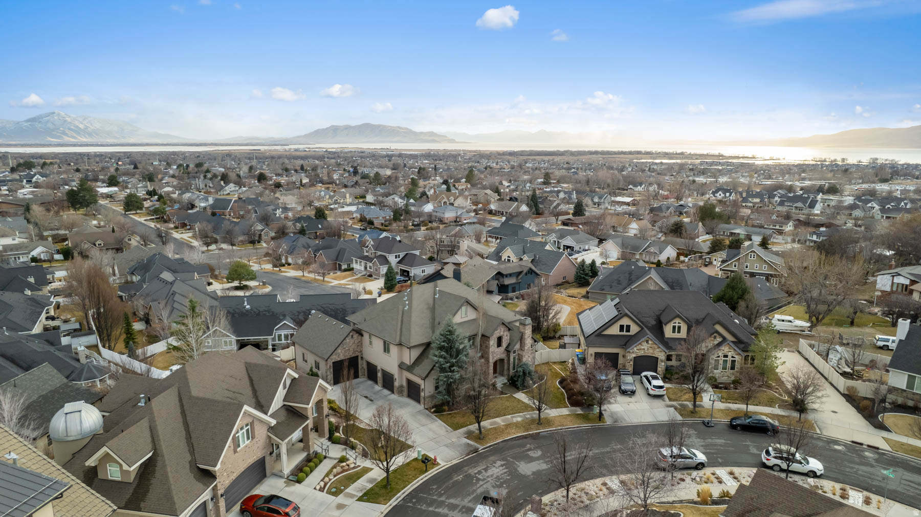 THE CLIFFS - Residential