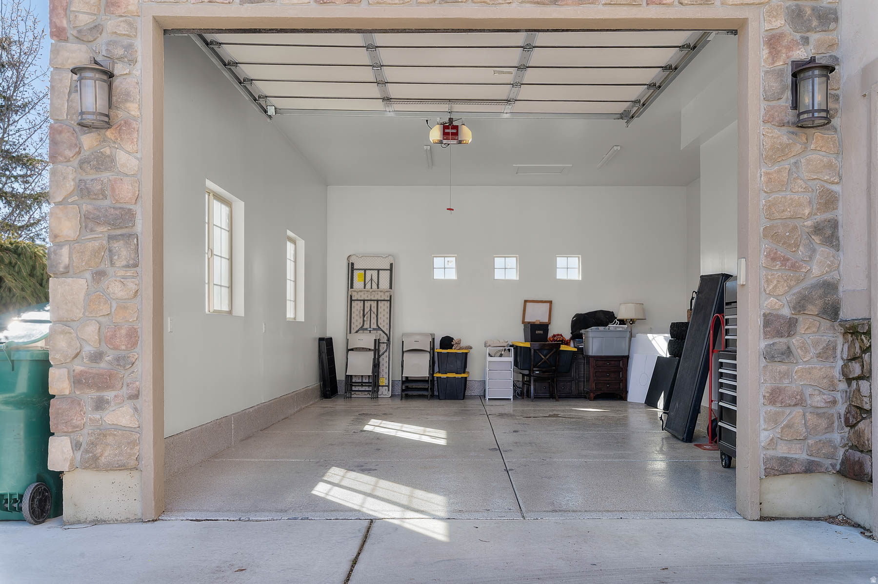 THE CLIFFS - Residential