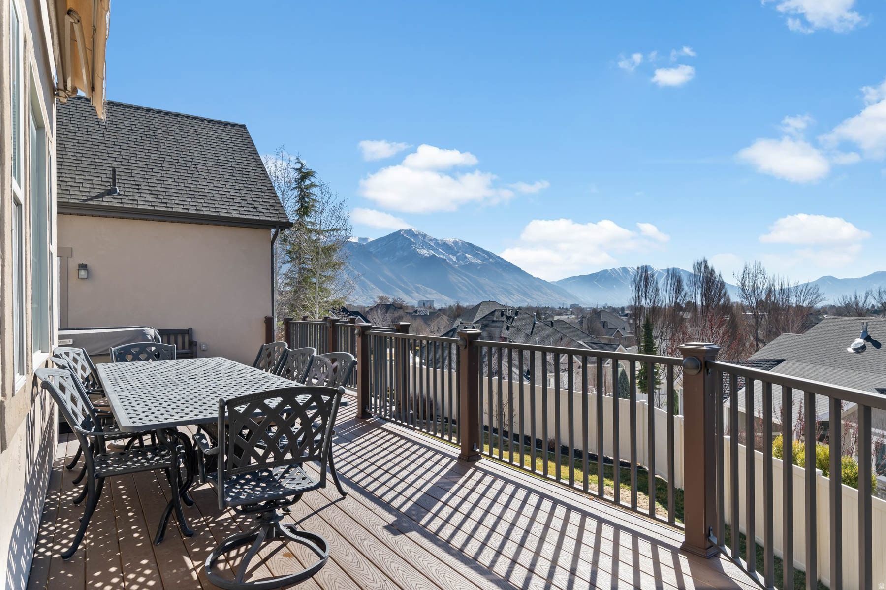 THE CLIFFS - Residential