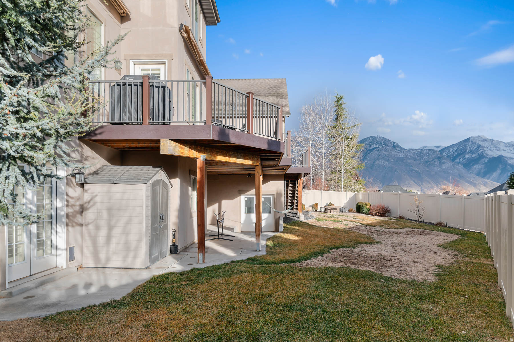 THE CLIFFS - Residential