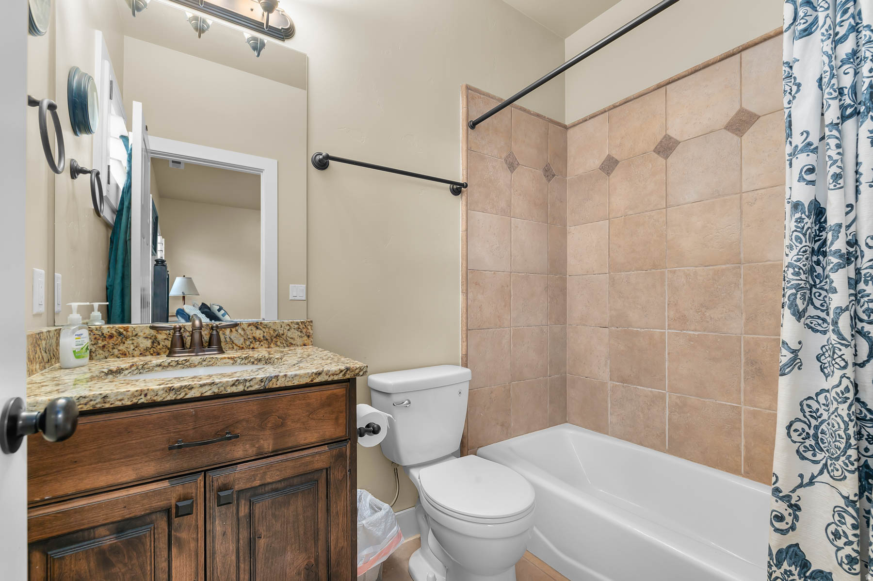 THE CLIFFS - Residential