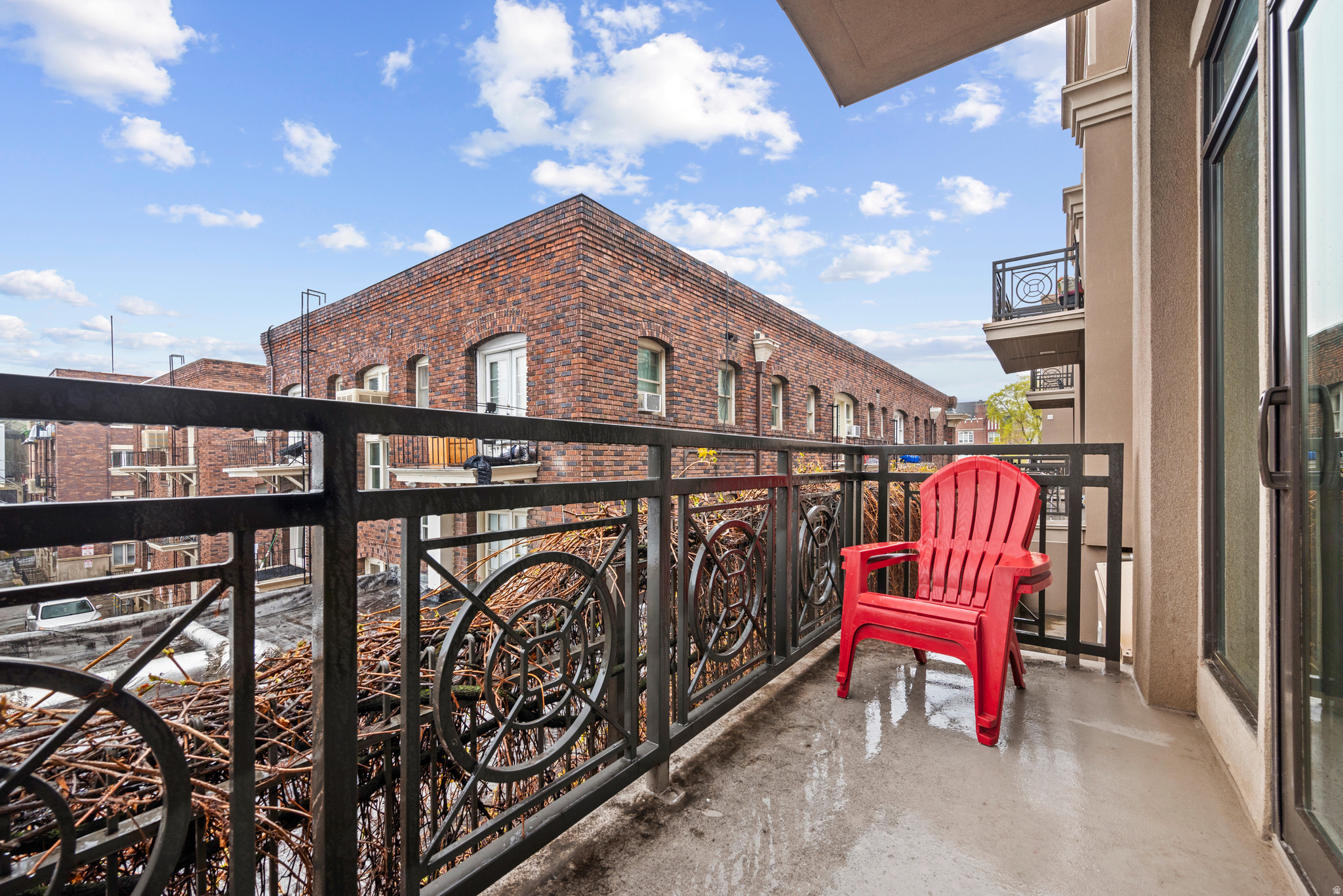 THE CLUB - Residential