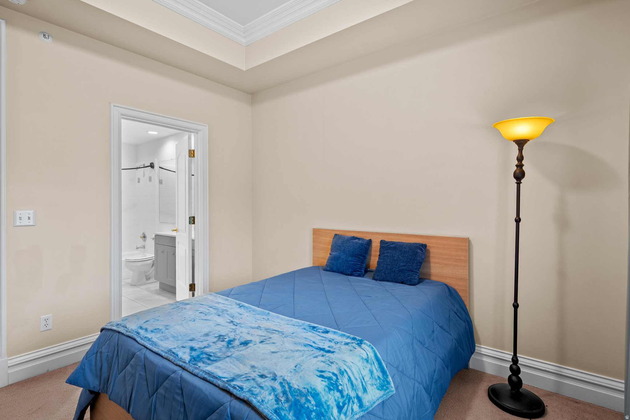 THE CLUB - Residential