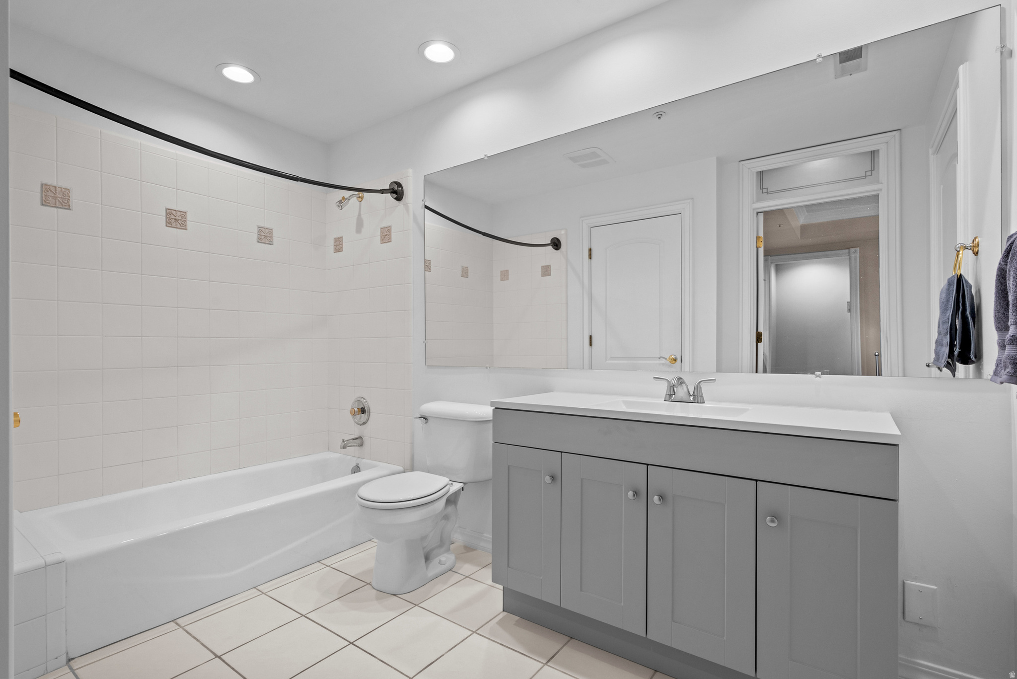 THE CLUB - Residential