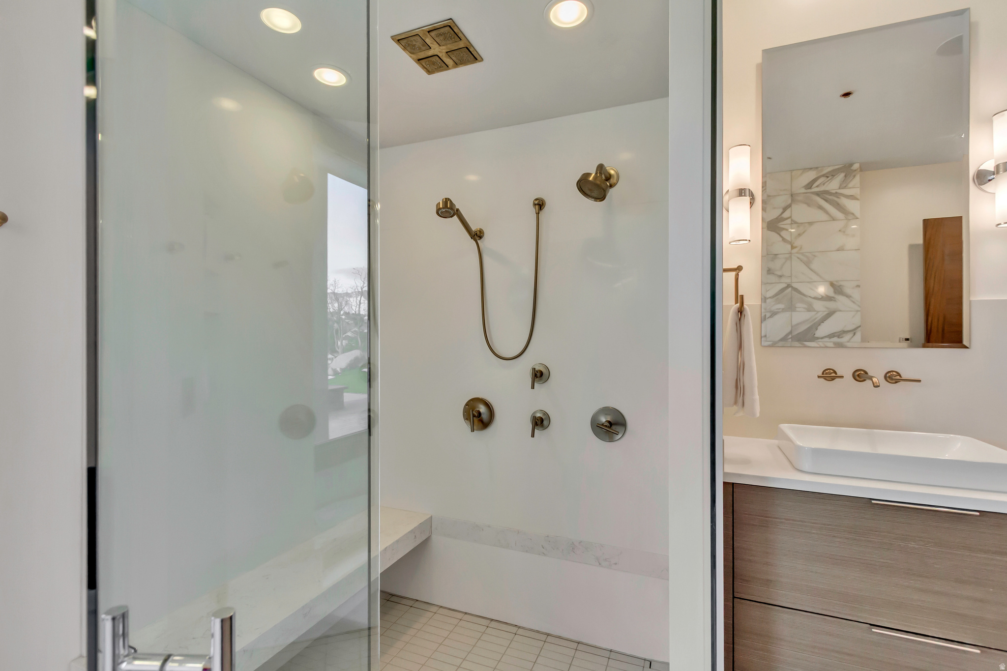 DEER RIDGE # 1 AT SUNCREST - Residential