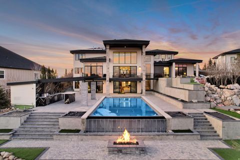 Photo of 1468 E TRAIL CREST CT, Draper, UT 84020 (MLS # 2126709)