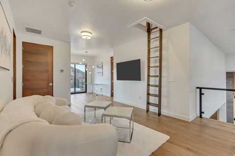 Tiny photo for 1468 E TRAIL CREST CT, Draper, UT 84020 (MLS # 2126709)