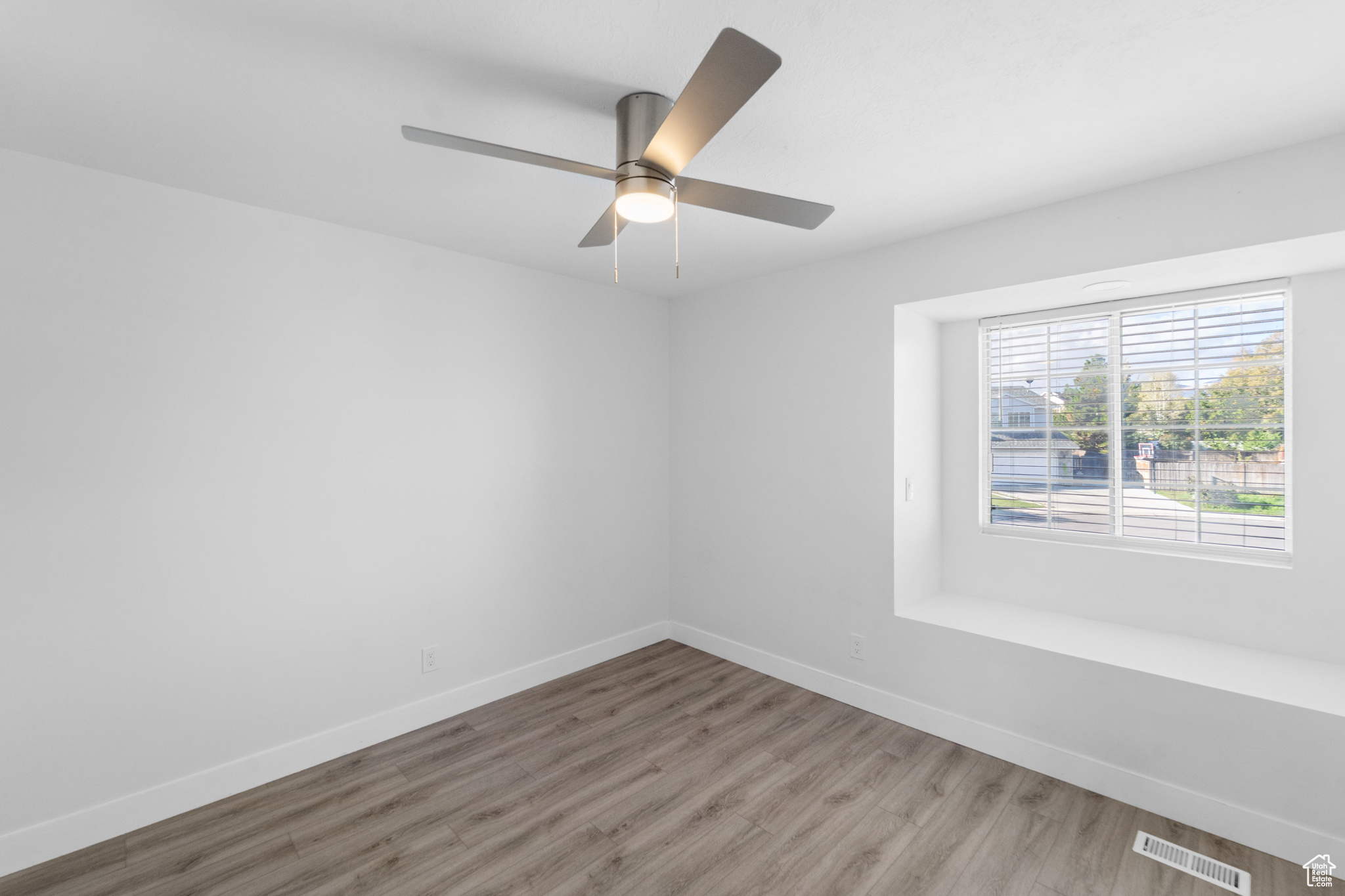 LAUREL RIDGE PH I - Residential