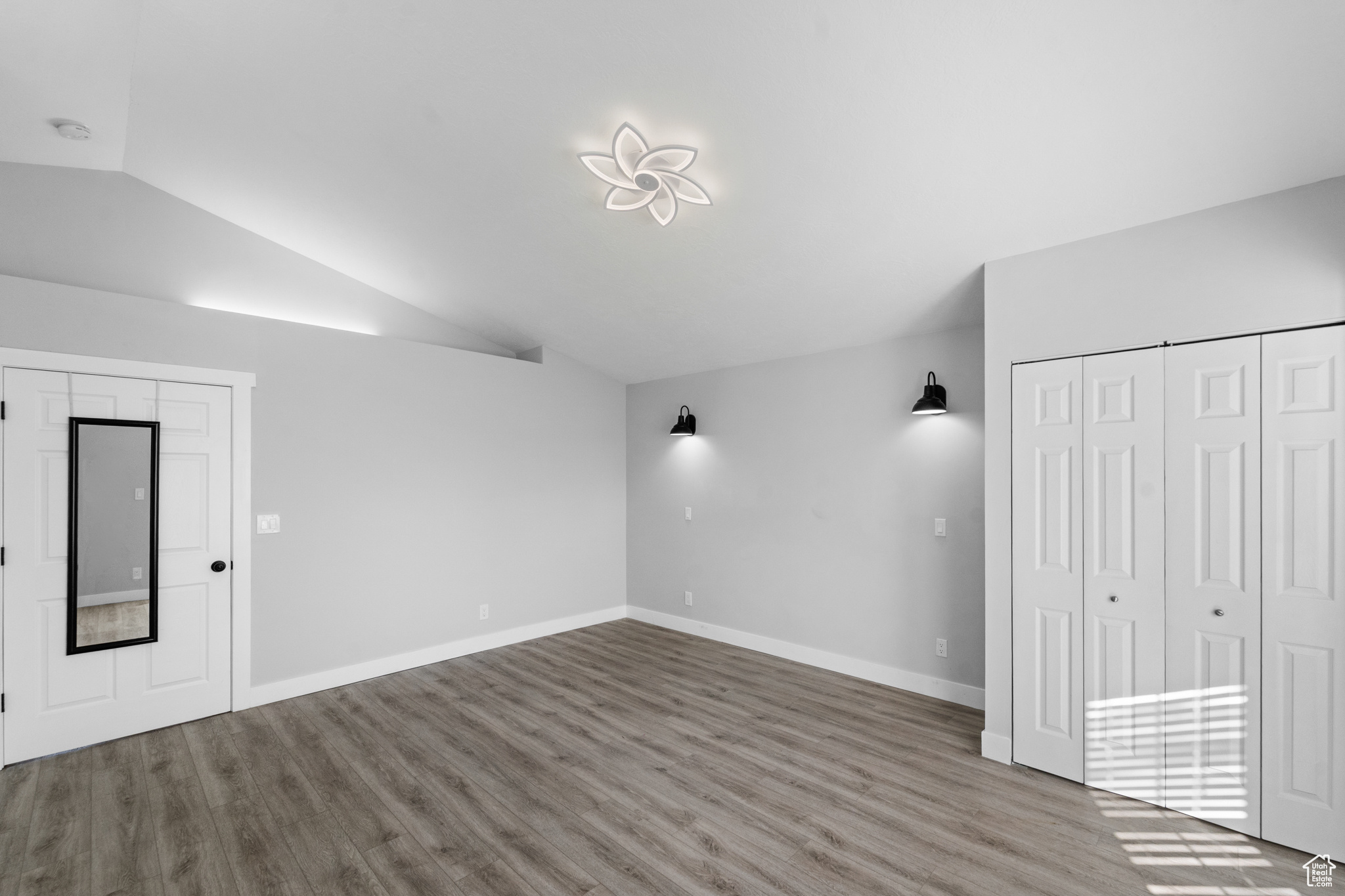 LAUREL RIDGE PH I - Residential