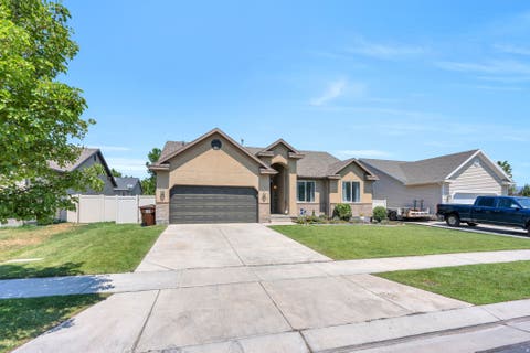 Tiny photo for 4613 E BRIDLEWAY RD, Eagle Mountain, UT 84005 (MLS # 2175679)