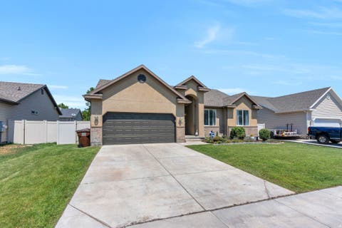 Tiny photo for 4613 E BRIDLEWAY RD, Eagle Mountain, UT 84005 (MLS # 2175679)