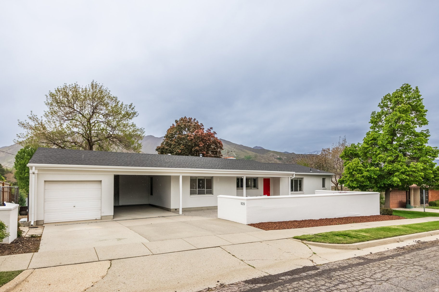 MONUMENT PARK - Residential