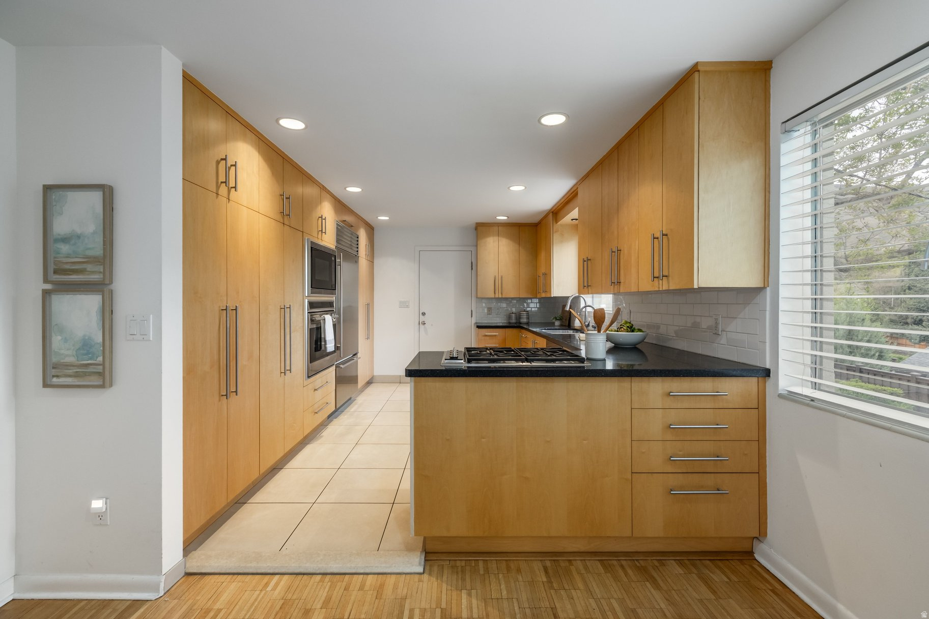 MONUMENT PARK - Residential