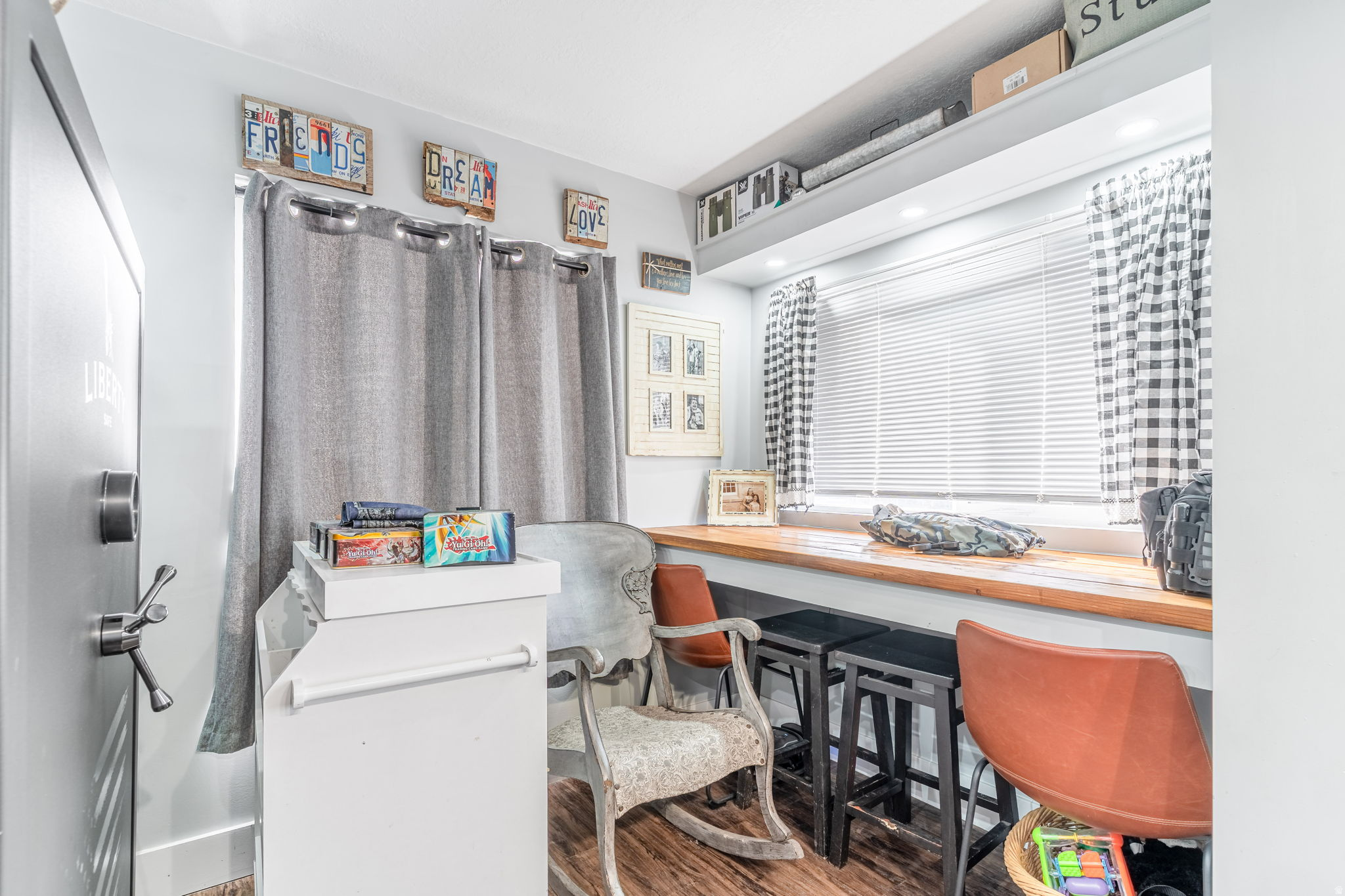 PORTAGE TOWNSITE - Residential