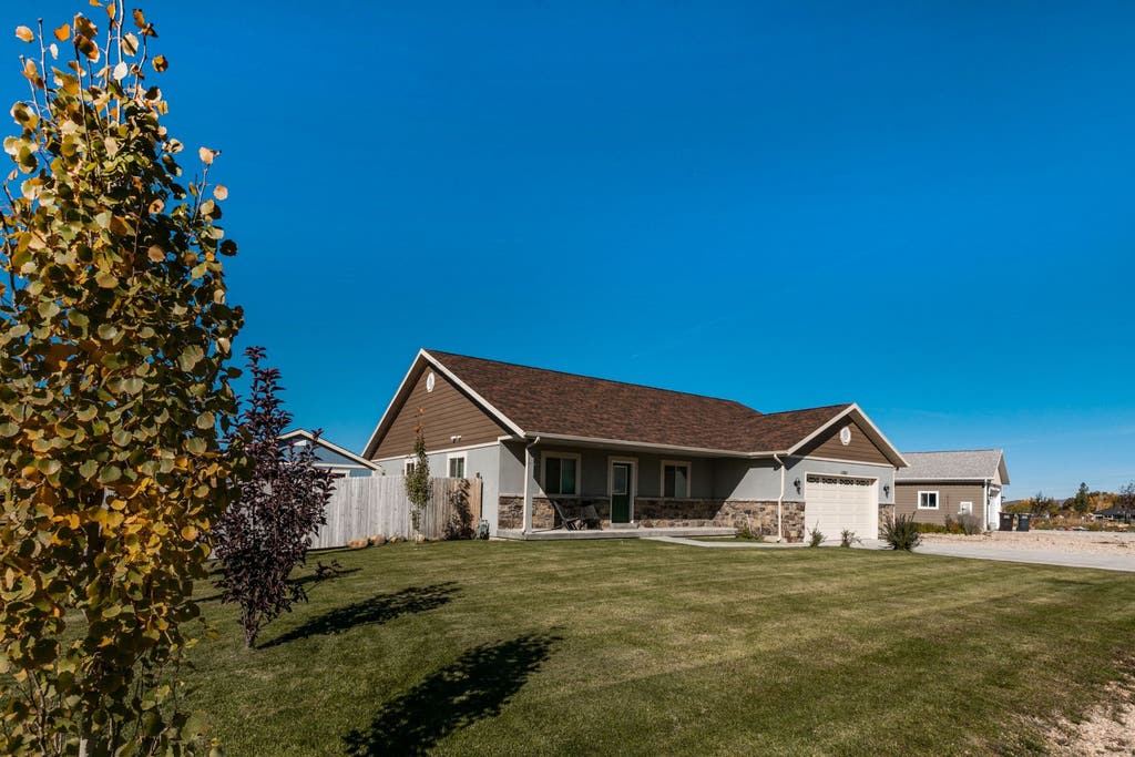Photo of 1582 S UINTA VIEW CIR, Kamas, UT 84036 (MLS # 2175476)
