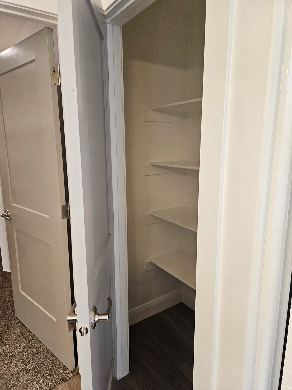 COUNTRY VIEW VILLAS - Residential