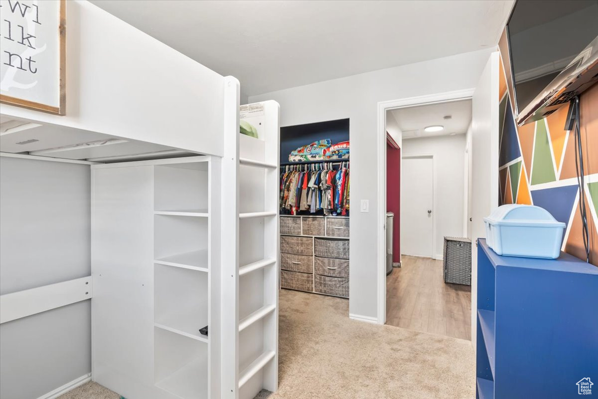 JORDAN POINTE - Residential