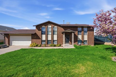 Photo of 3080 W 4600 S, Roy, UT 84067 (MLS # 2150200)