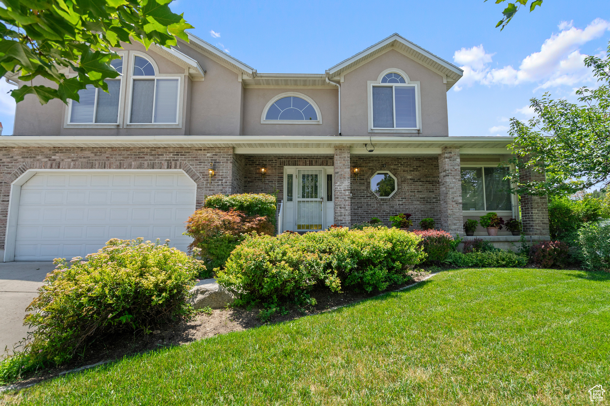 CARRIAGE CREEK - Residential