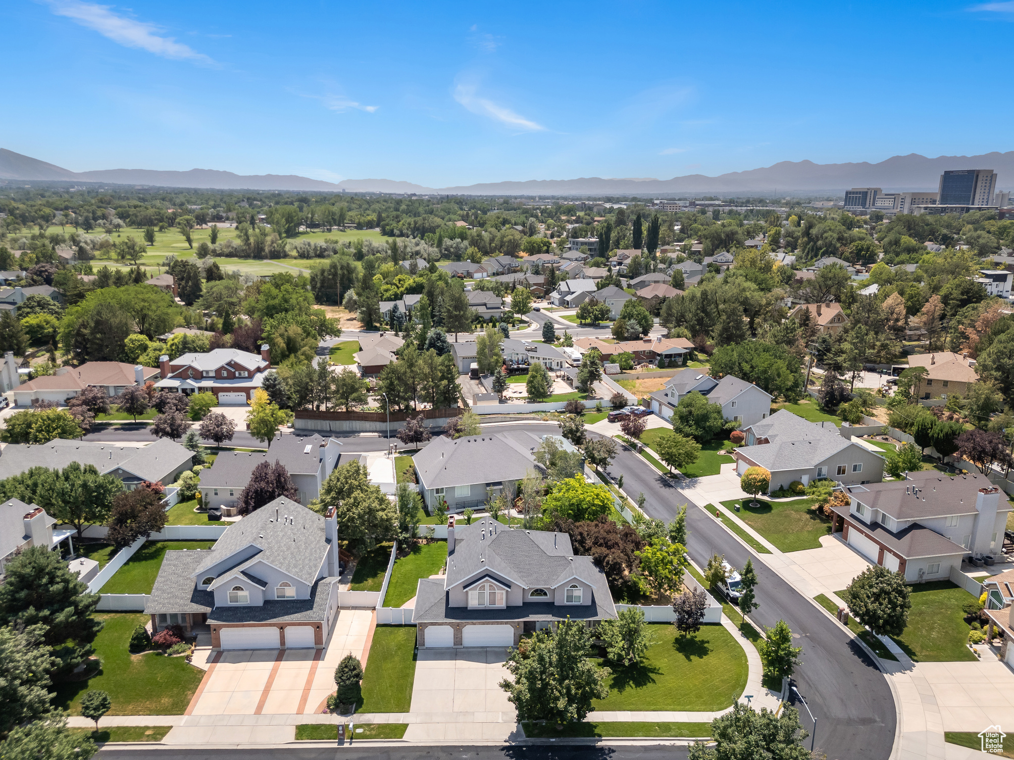 CARRIAGE CREEK - Residential