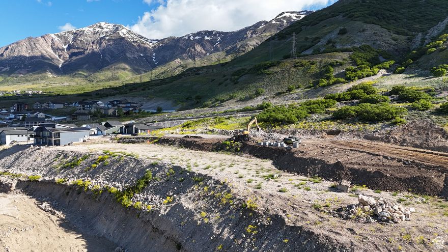 VIEWS for MILES!  Bring your own BUILDER!  No HOA!  Call today! #801-388-7074 Utilities are stubbed!