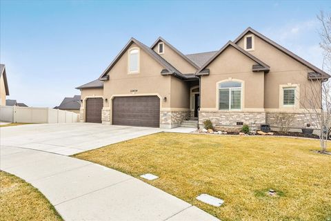 Tiny photo for 12979 S WAPITI CT, Riverton, UT 84096 (MLS # 2146879)