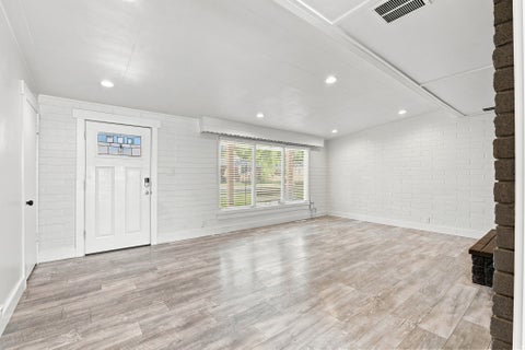 Tiny photo for 1093 W MACFARLAND DR N, Salt Lake City, UT 84116 (MLS # 2184612)