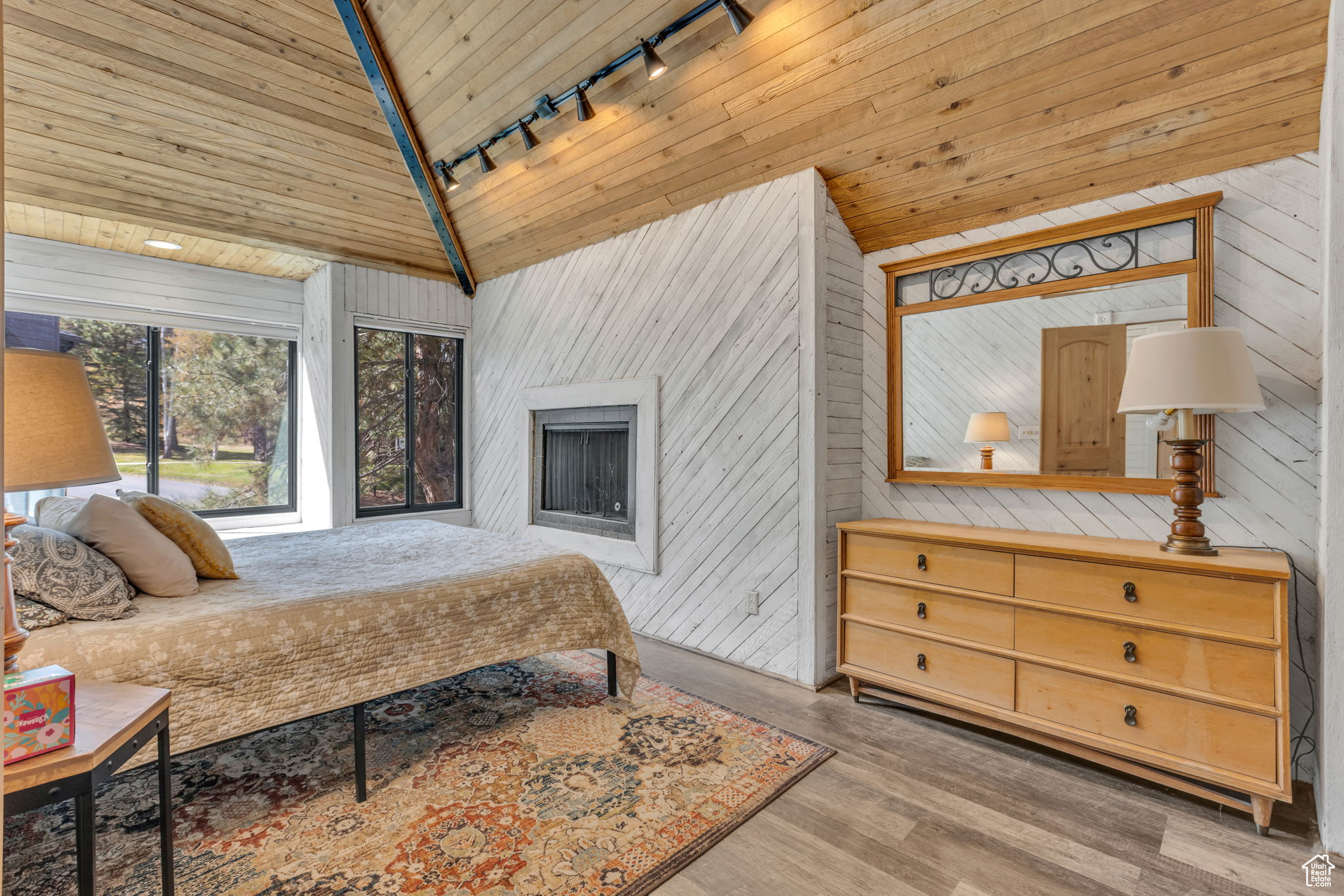 PARK WEST/HIDDEN CREEK - Residential