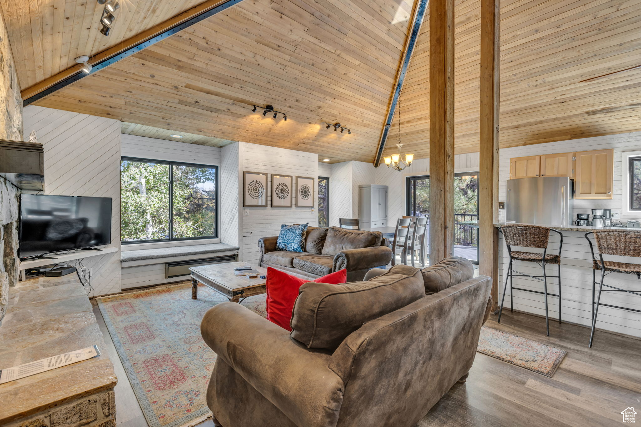 PARK WEST/HIDDEN CREEK - Residential
