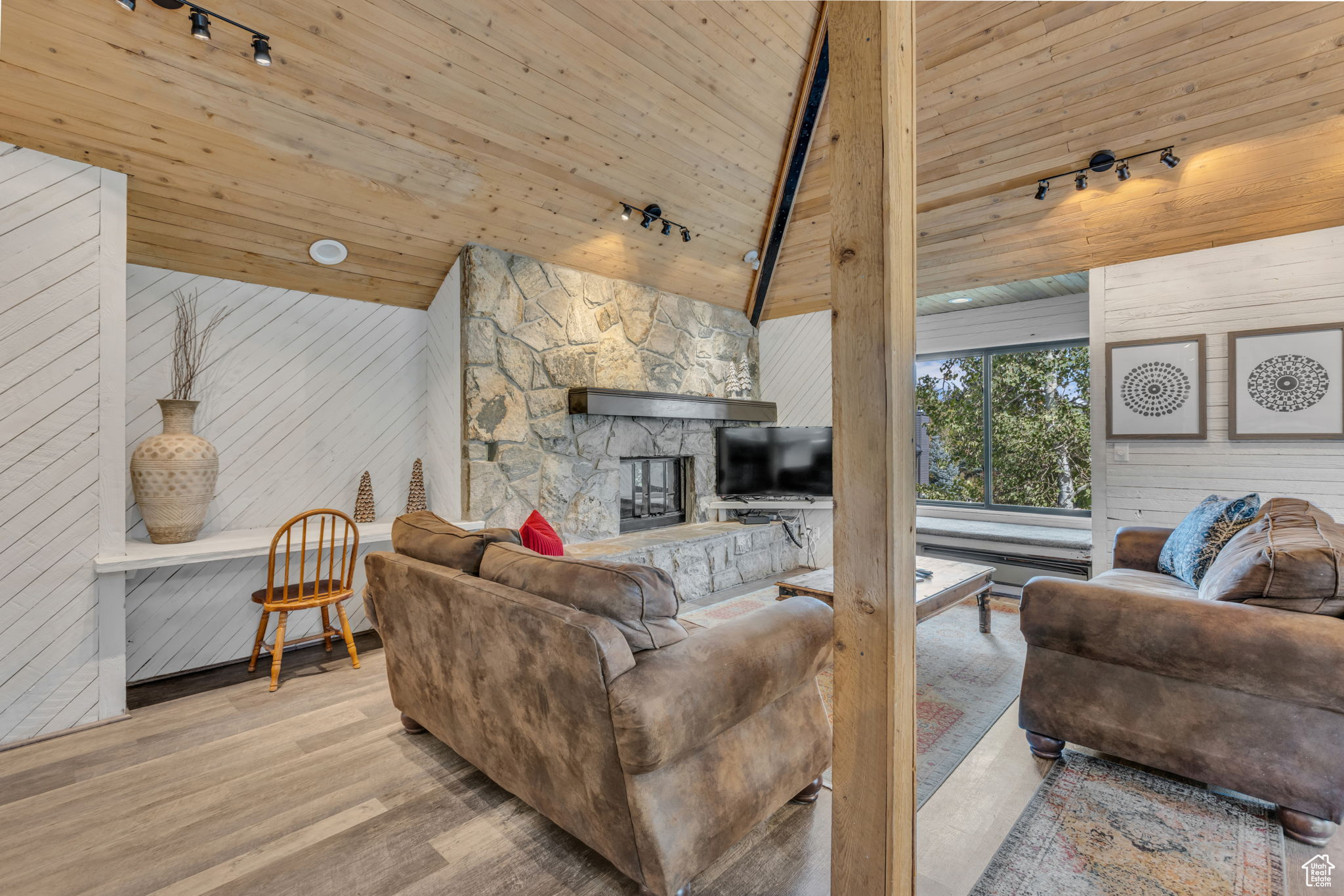 PARK WEST/HIDDEN CREEK - Residential