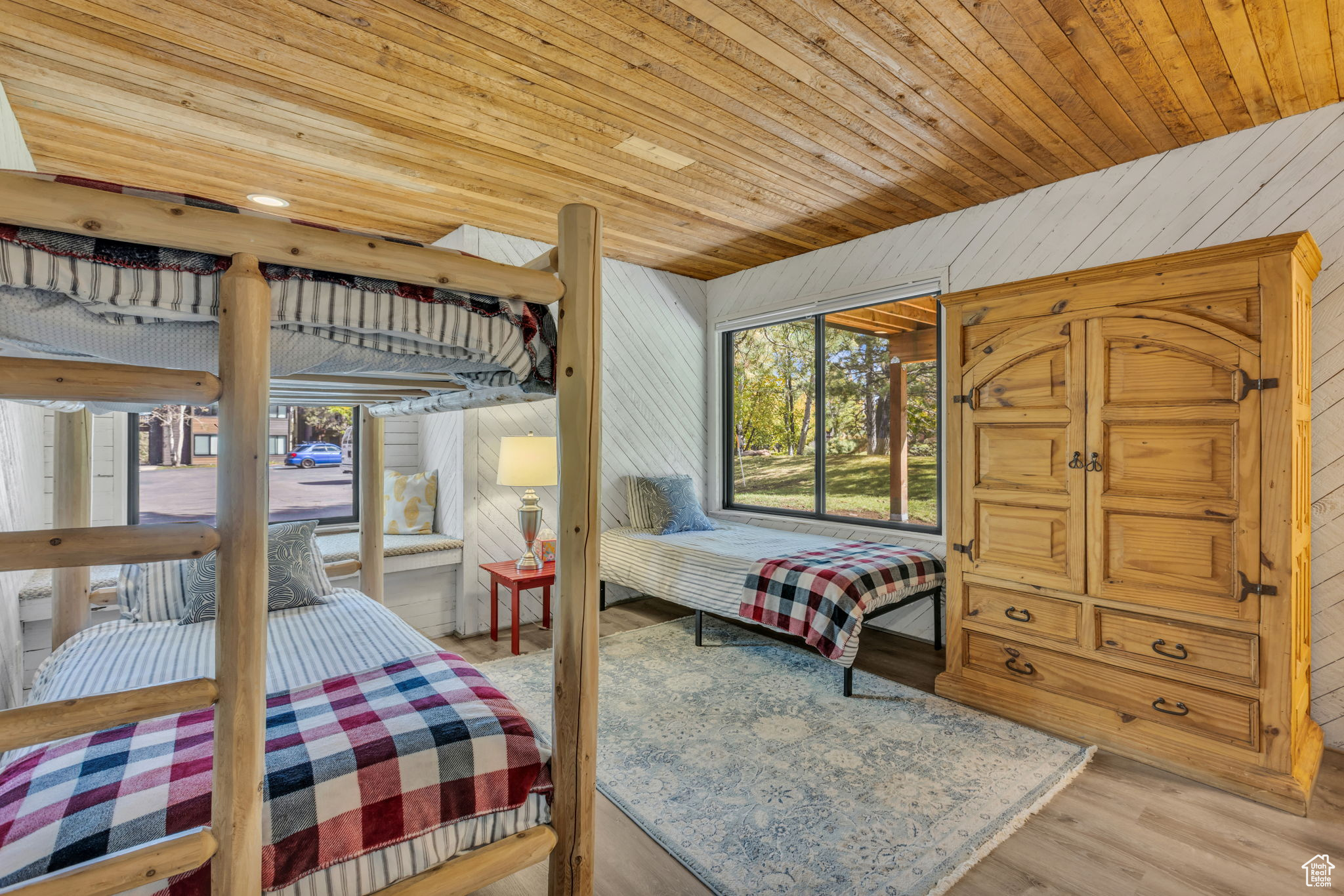 PARK WEST/HIDDEN CREEK - Residential