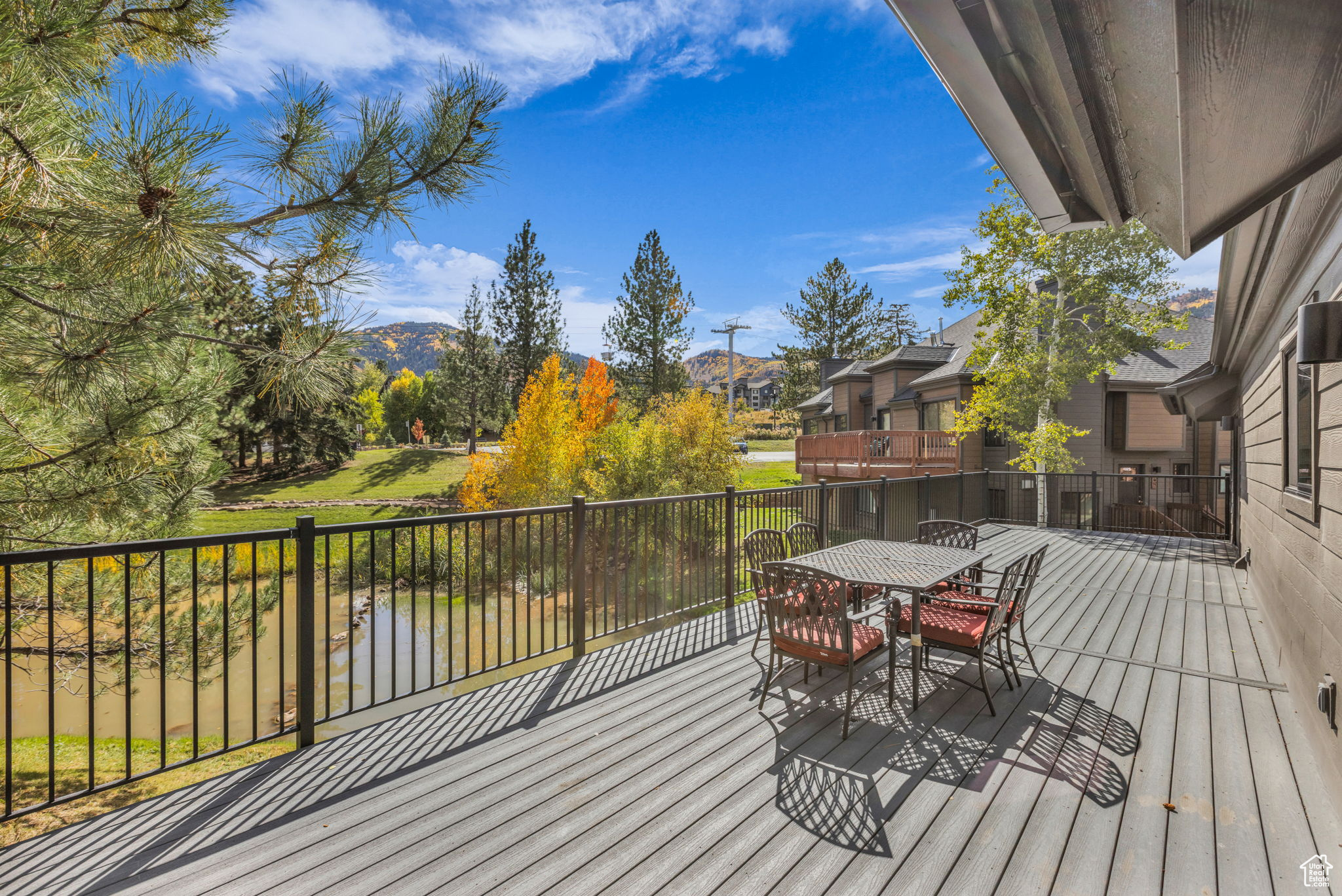 PARK WEST/HIDDEN CREEK - Residential