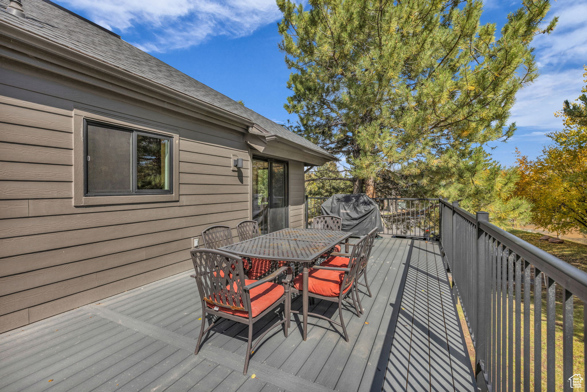 PARK WEST/HIDDEN CREEK - Residential