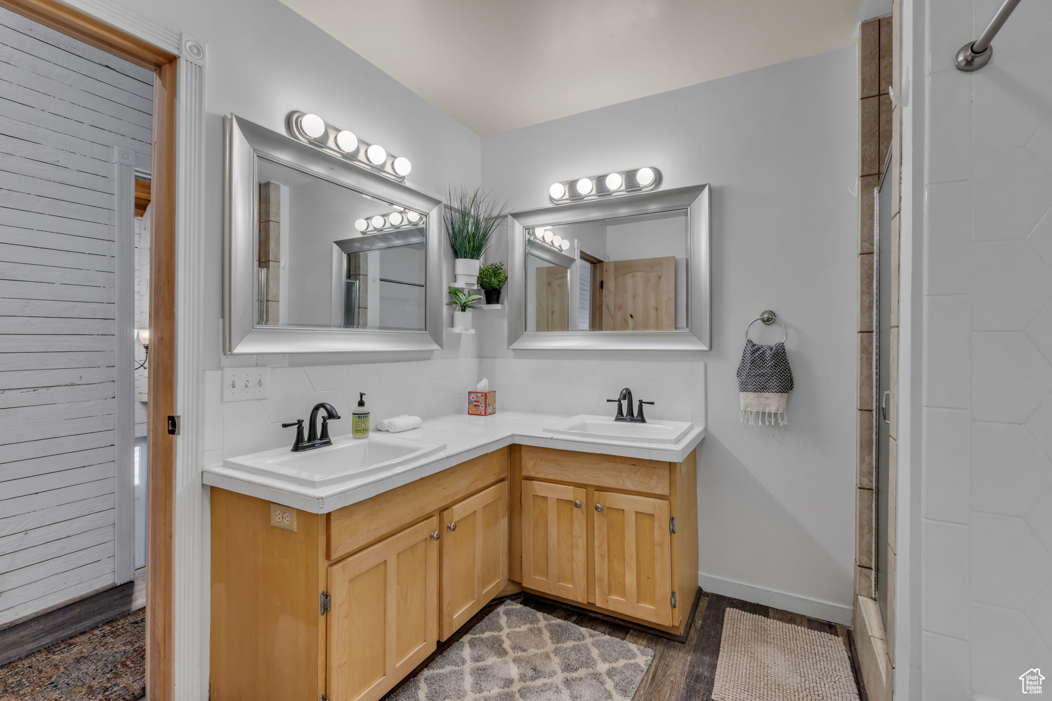 PARK WEST/HIDDEN CREEK - Residential
