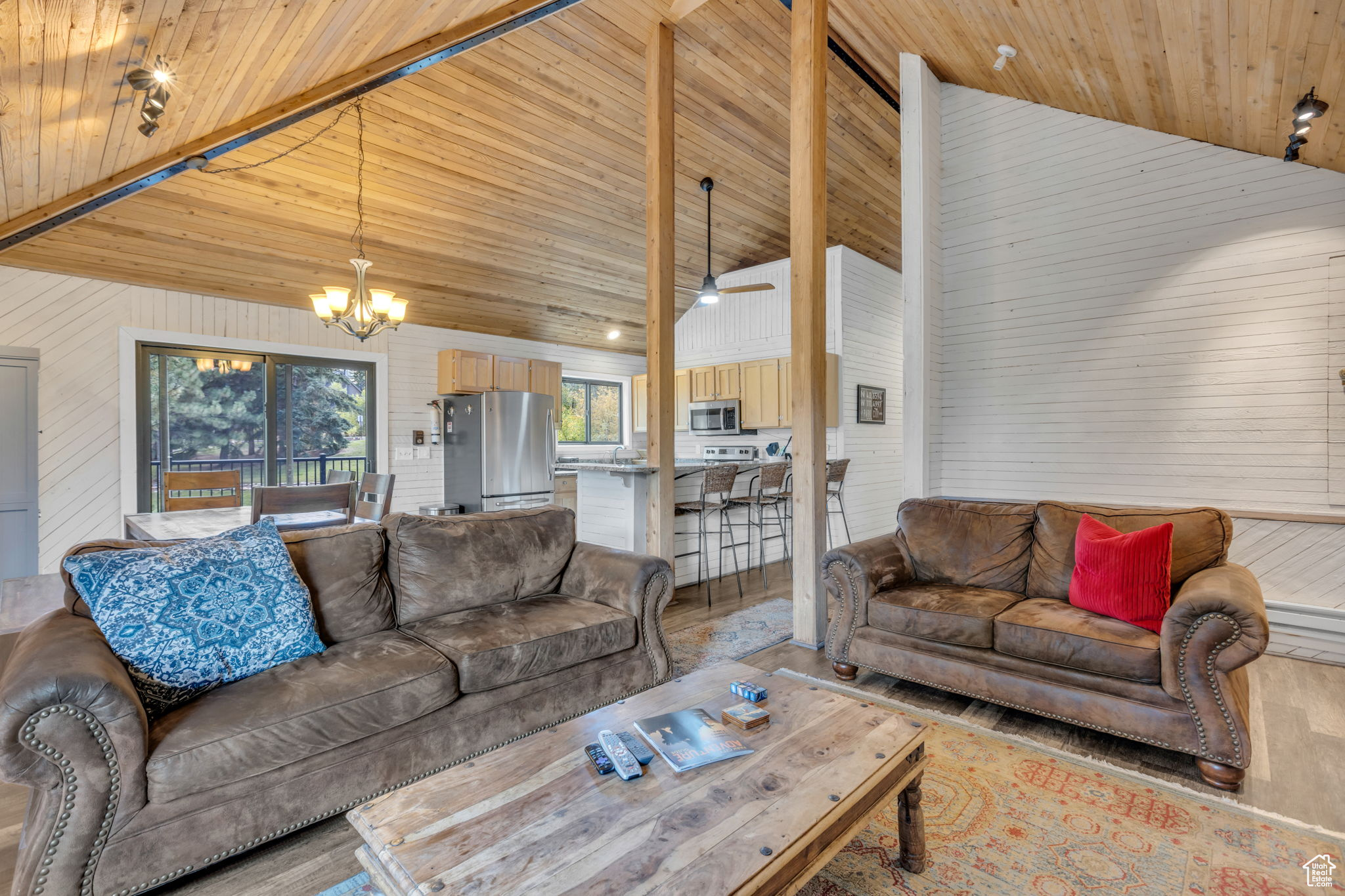 PARK WEST/HIDDEN CREEK - Residential
