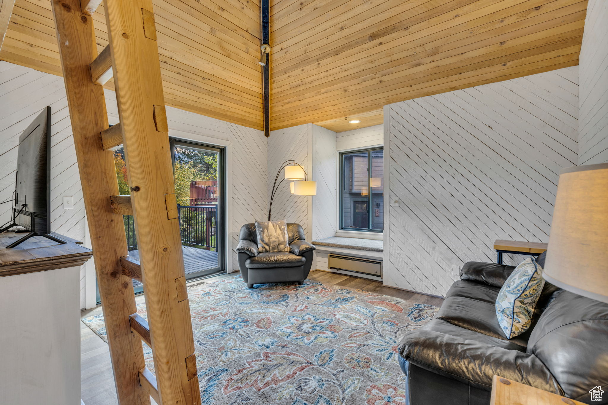 PARK WEST/HIDDEN CREEK - Residential