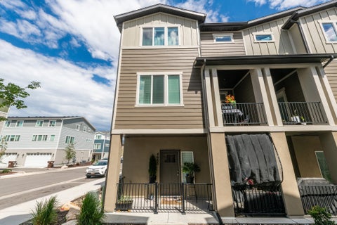 Townhouse For Sale - 4685 W Miramonte Way<br/> Salt Lake City, UT 84118