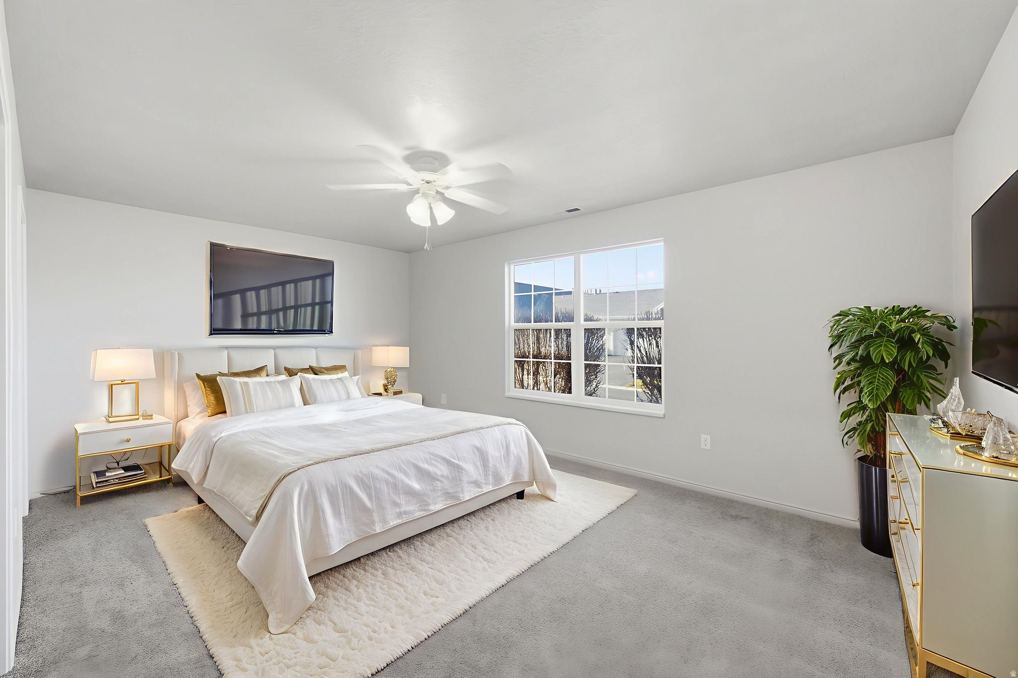 HUNTER VILLAS - Residential