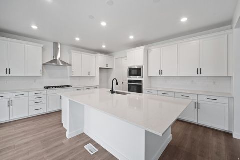 Tiny photo for 3317 S ZIGZAG HERON DR #801, Saratoga Springs, UT 84045 (MLS # 2142863)