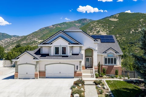 Photo of 2826 E 3725 N, Layton, UT 84040 (MLS # 2180289)