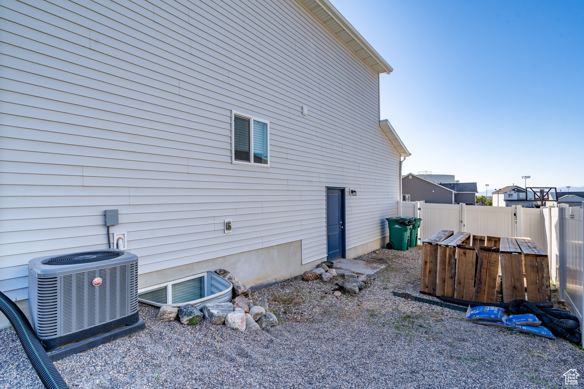 4652 S West Park Dr, Roy, Utah image 30