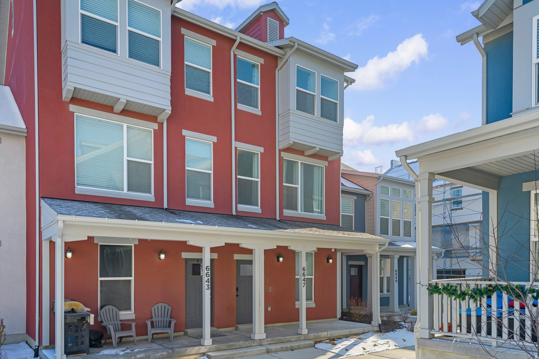 DAYBREAK - Residential