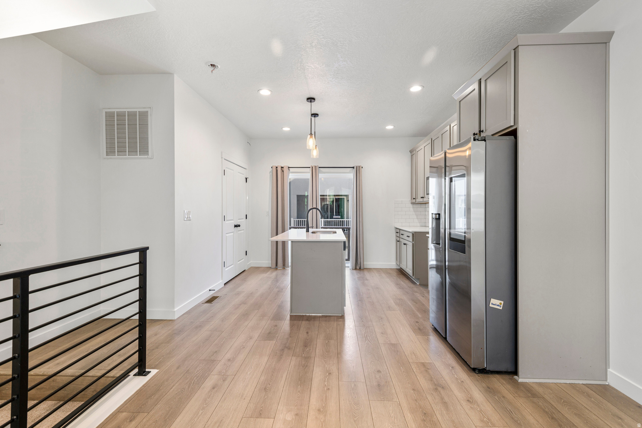 DAYBREAK - Residential