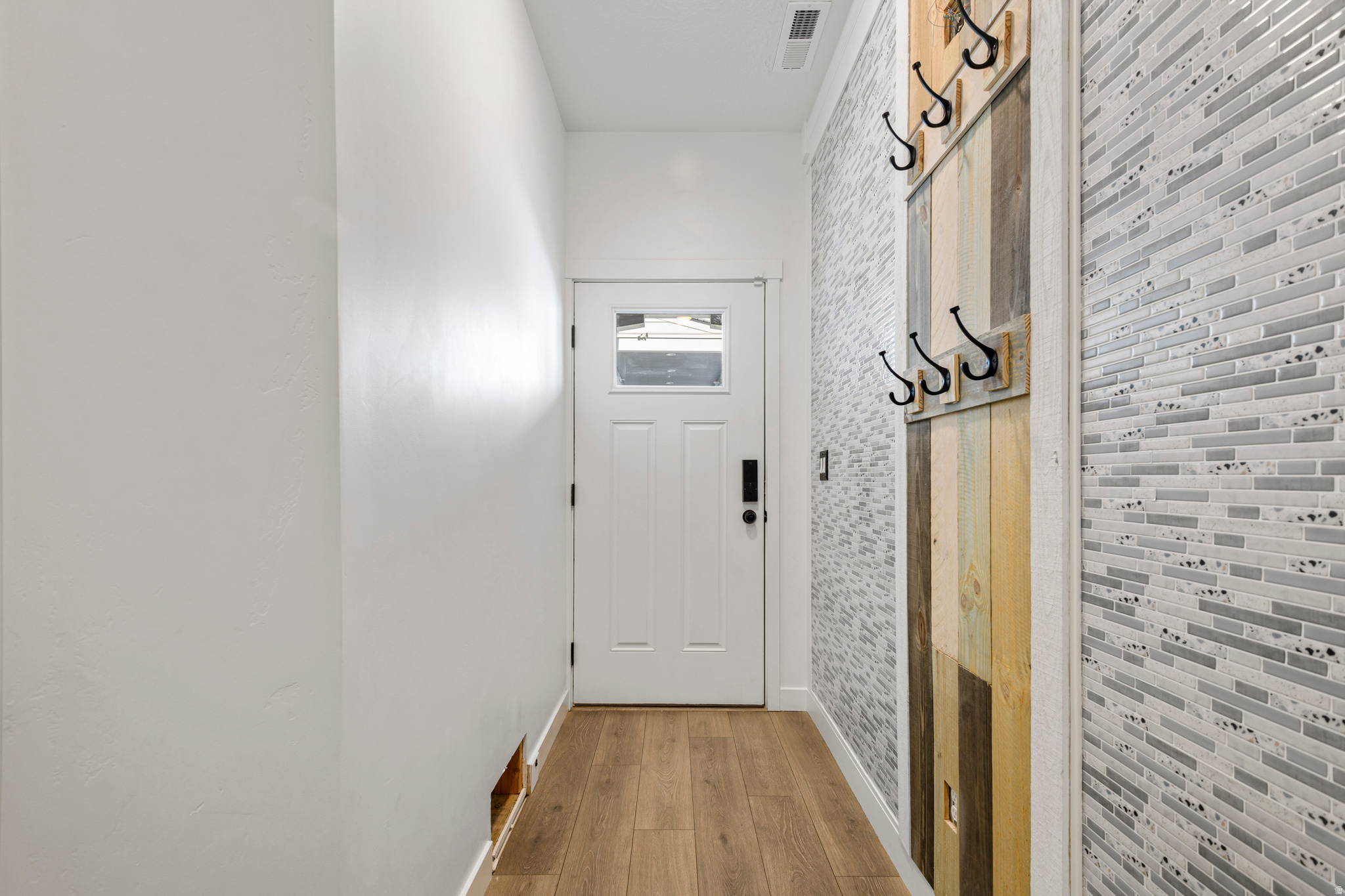 DAYBREAK - Residential