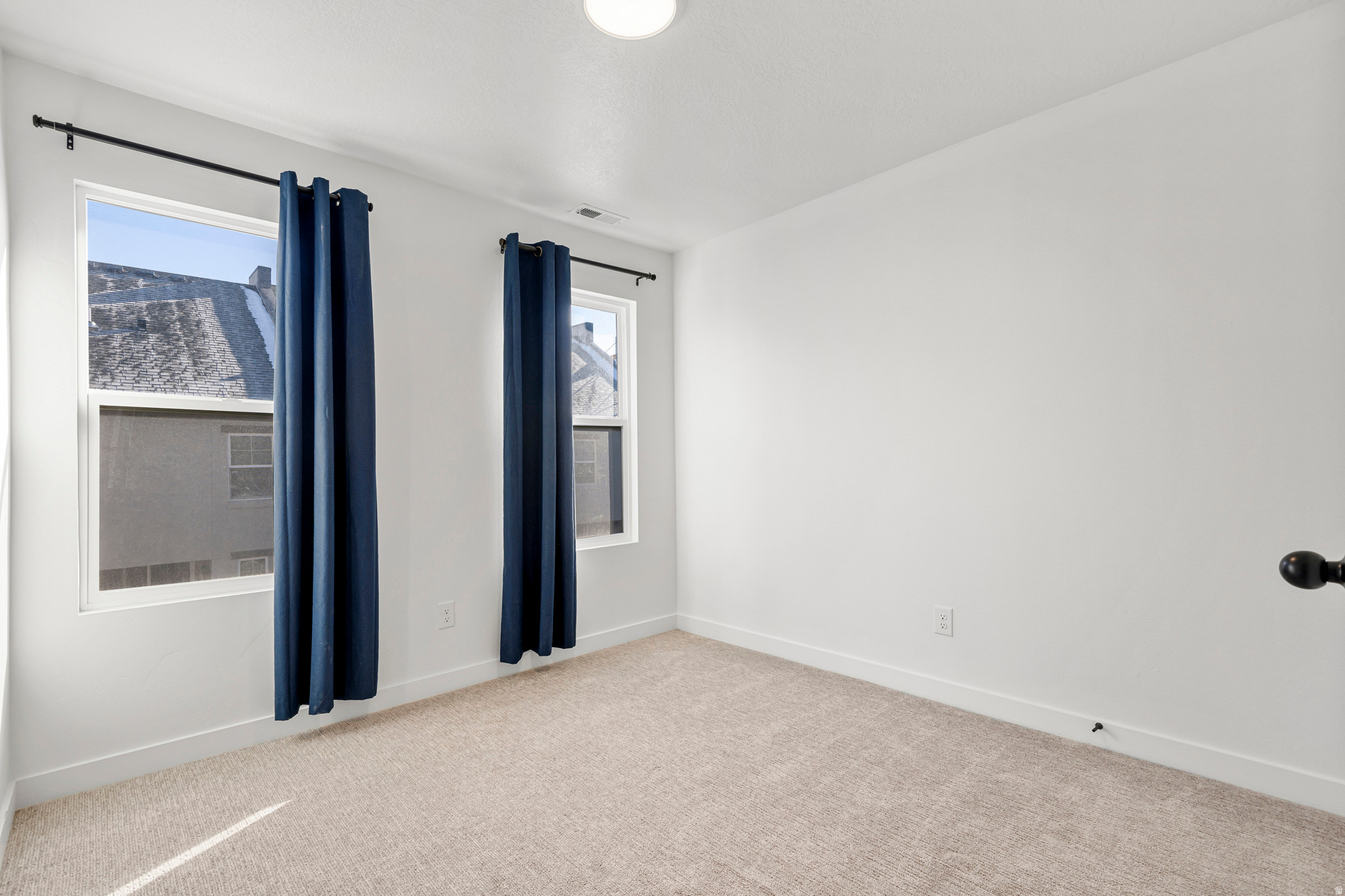 DAYBREAK - Residential